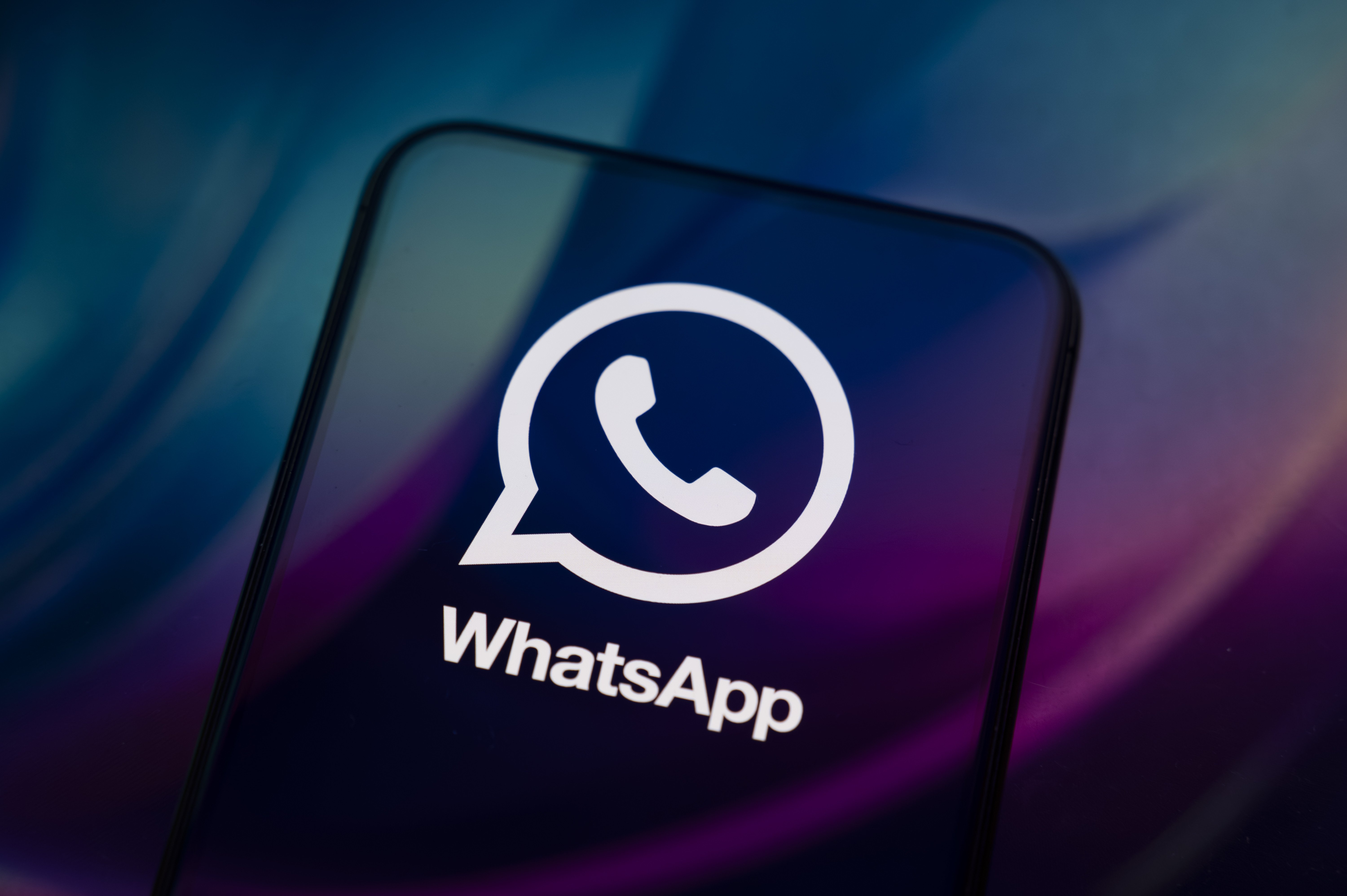 WhatsApp推出WhatsApp Plus订阅计划：订阅制赋能聊天体验开启高效沟通新格局
