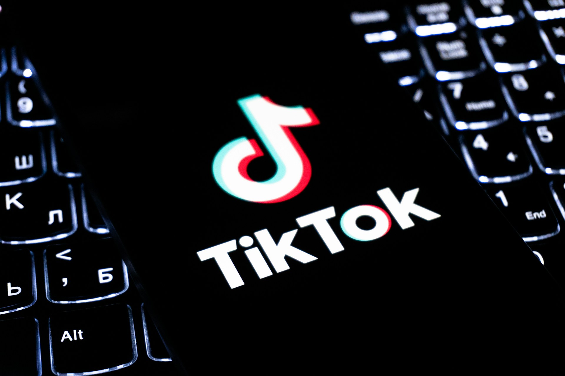 不同类目适配 TikTok GMV Max 广告的策略