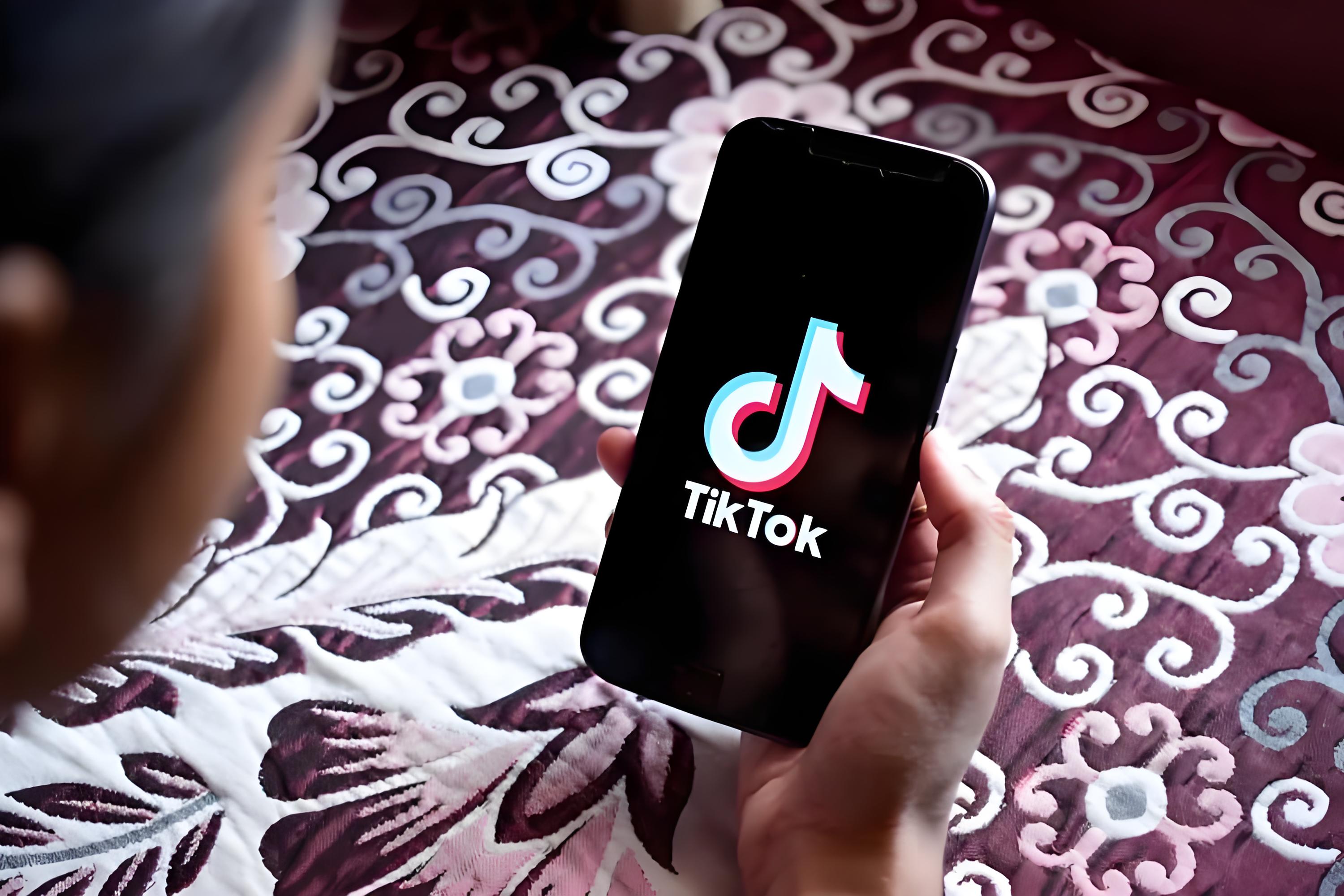 服装跨境卖家如何借助 TikTok 和 Facebook 广告投放拓展全球市场
