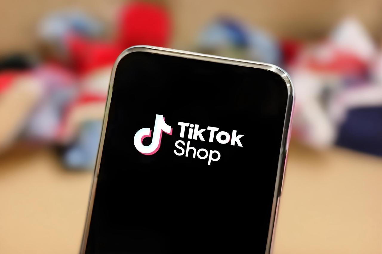 TK小店广告创建指南：如何在TikTok Ads平台快速创建多账户广告