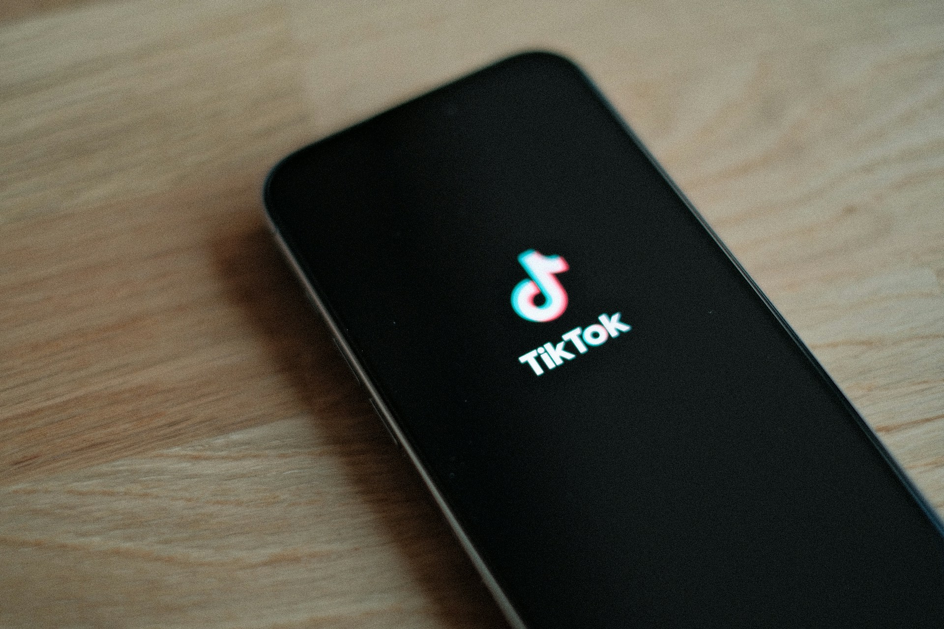 投放 TikTok 广告：核心数据指标拆解与效果评估指南