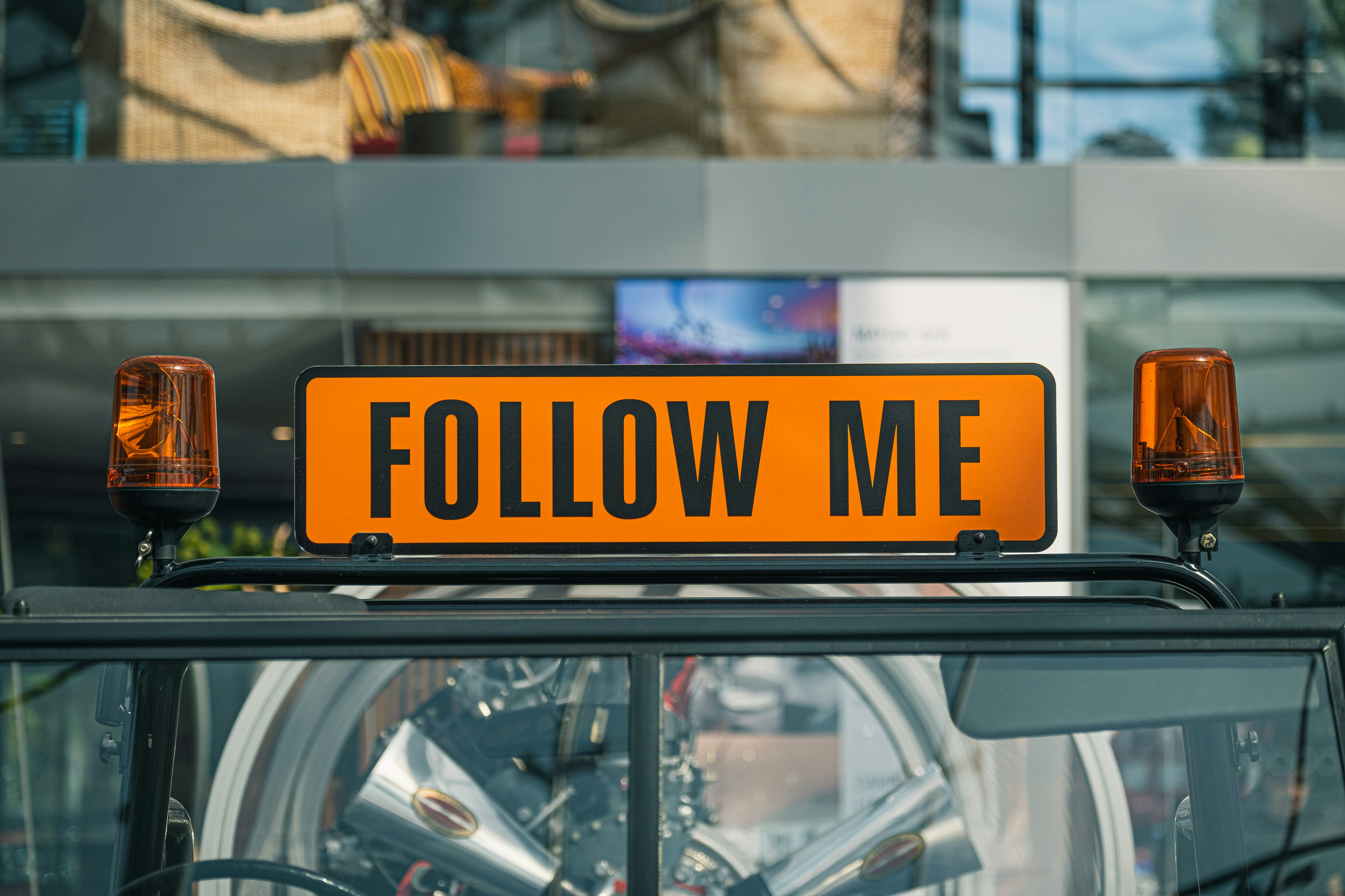 Follow me to do social market