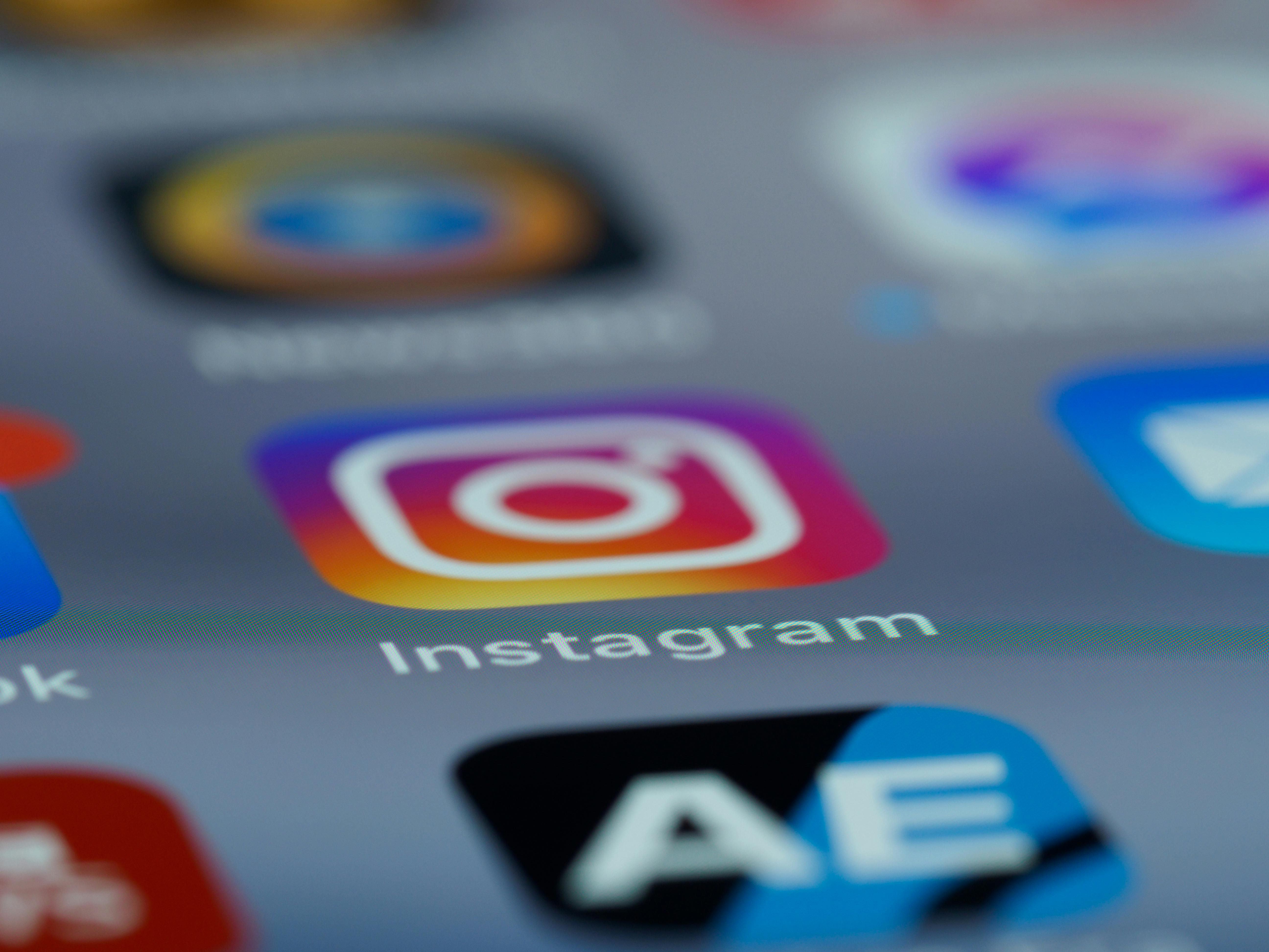 Instagram vs Facebook vs YTB