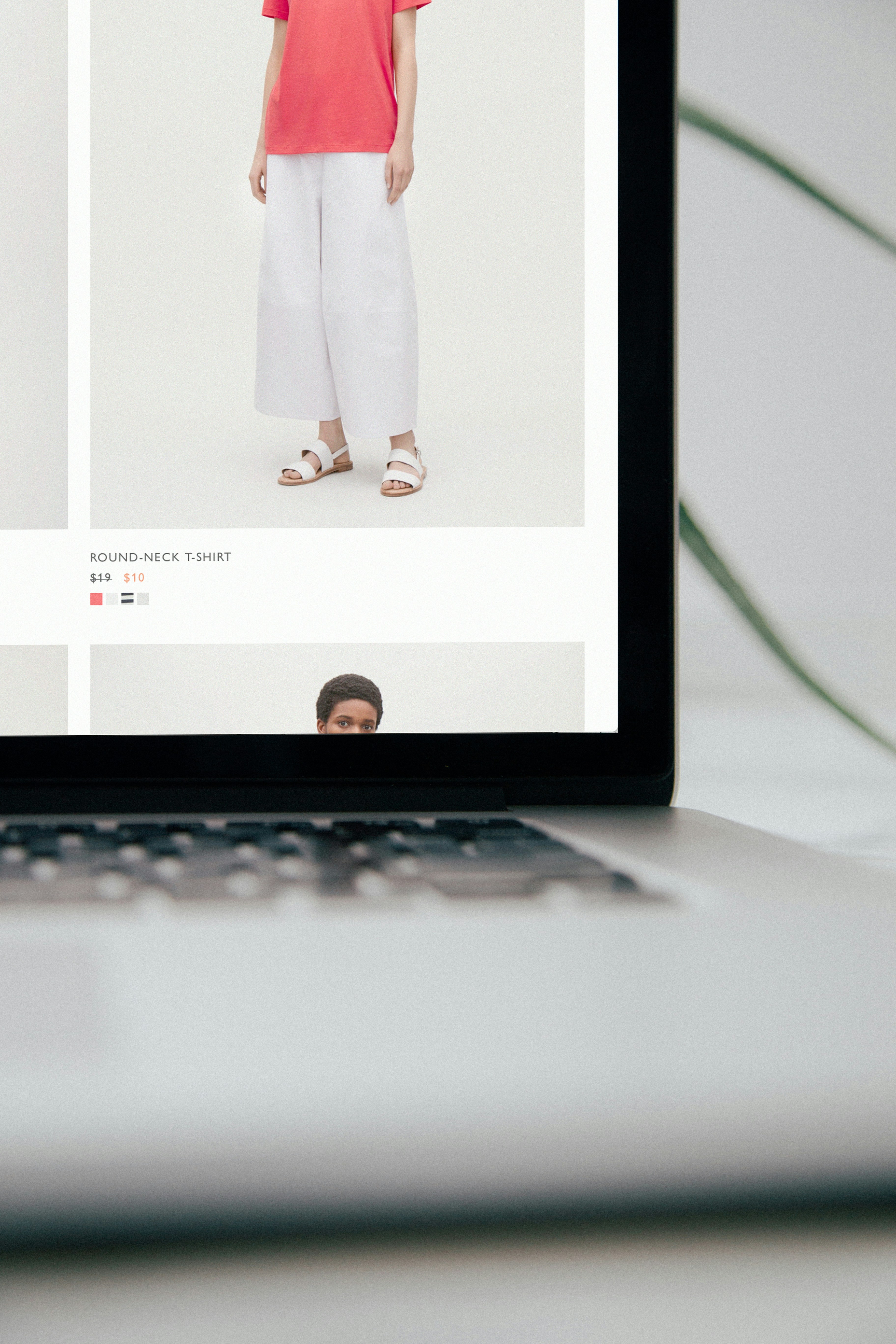 Why Smart E-commerce Brands Use AI to Scale Ads