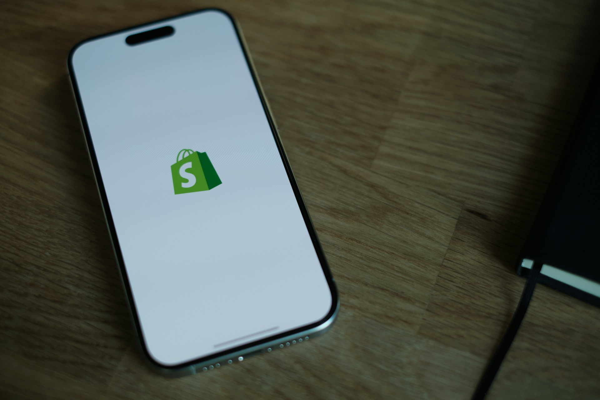 The Best SMS Marketing Apps for Shopify Merchants in 2025