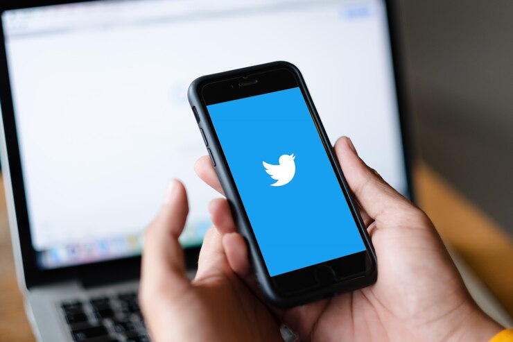 如何切换虚拟卡绑定Twitter Ads